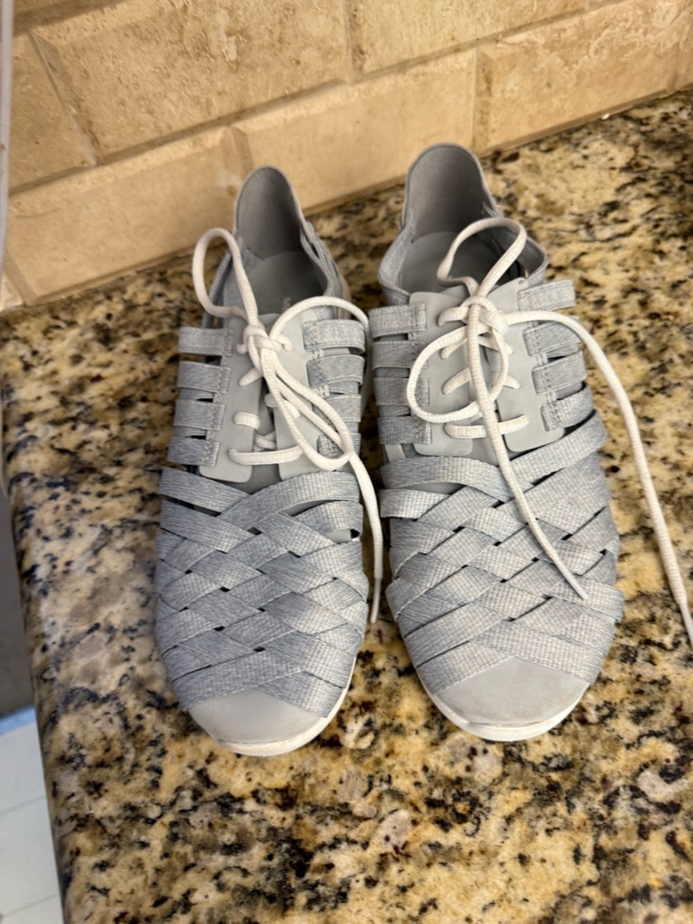 Merrell Women's Light Gray Woven Lace-Up Flats